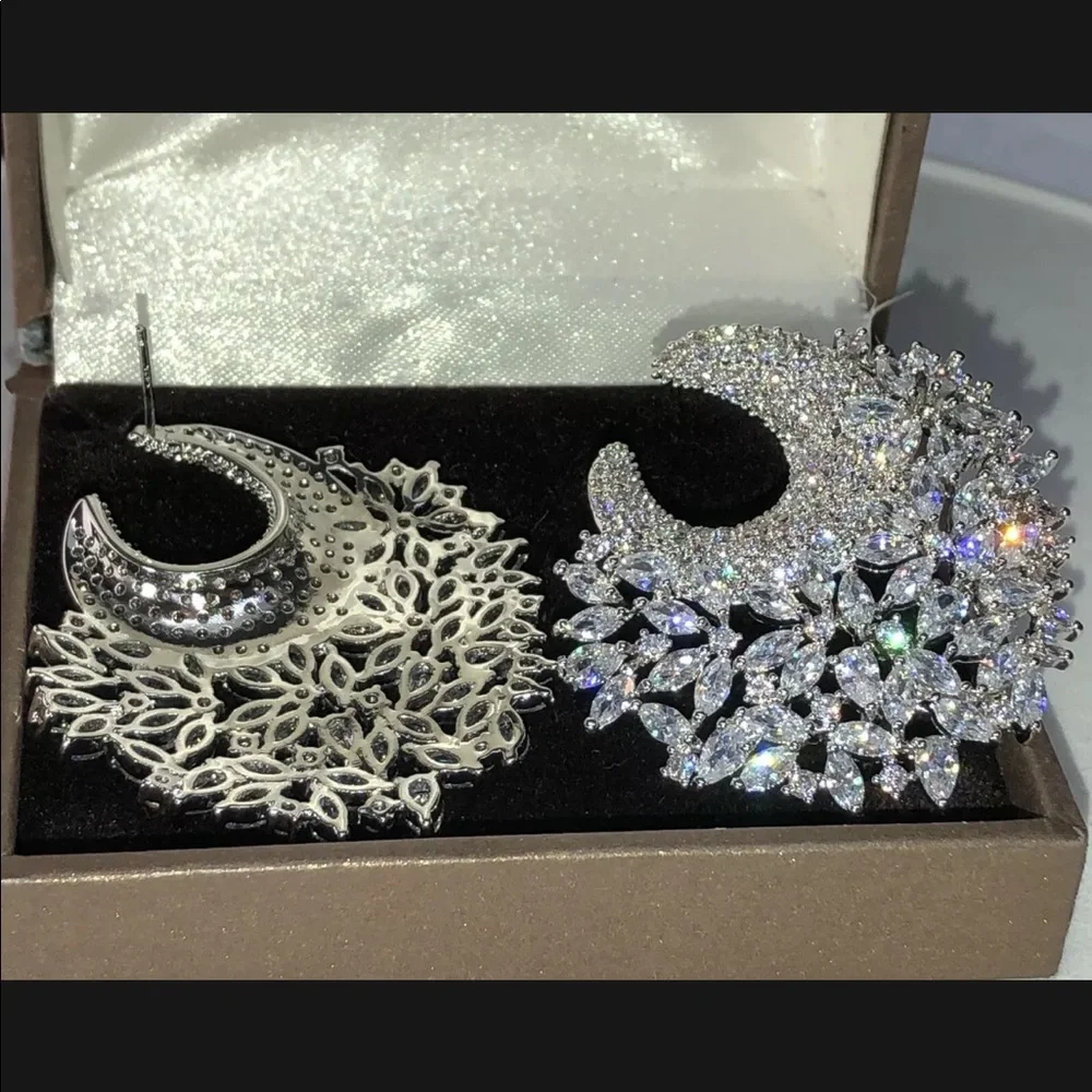 18k White Gold GF Cuff Earrings made w Swarovski Diamond Marquise Stone Gorgeous - Picture 6 of 9